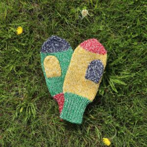 Yrja kids mittens knitting pattern