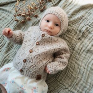 Uglusvefn baby sweater knitting kit